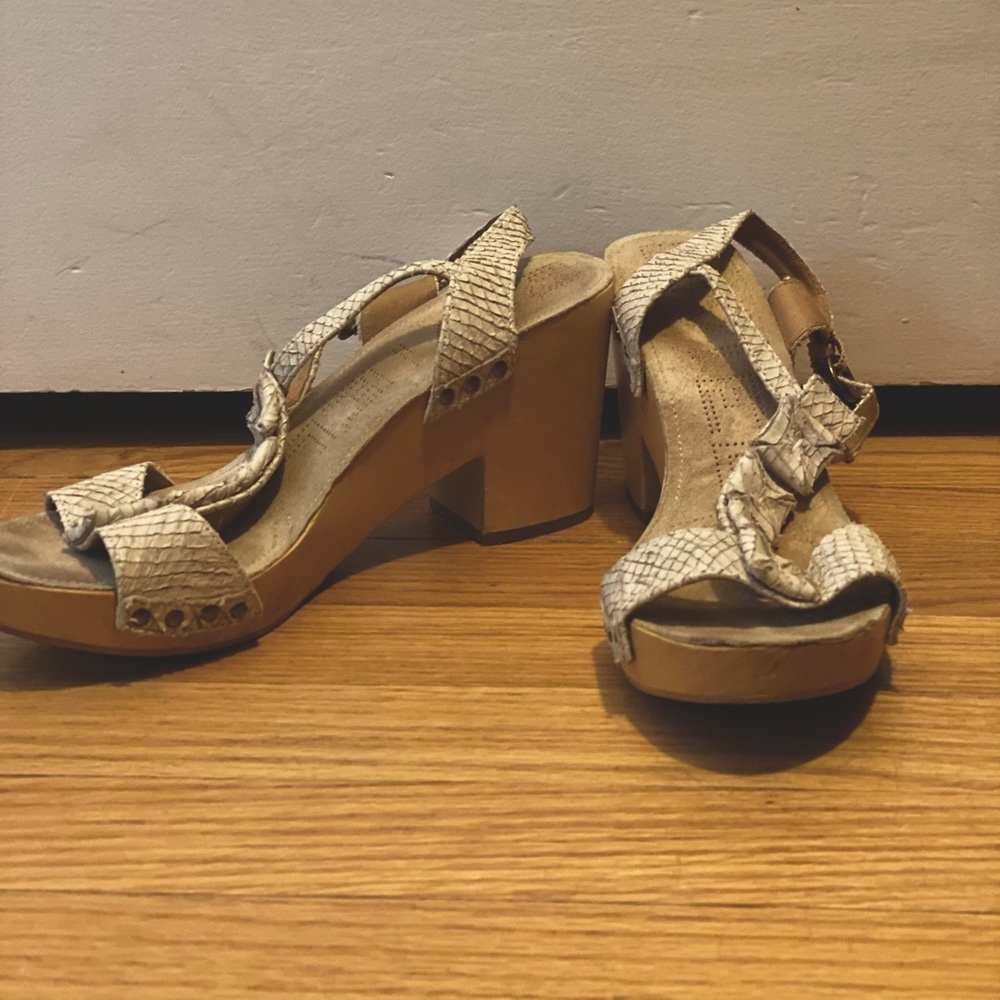 Anthropologie Wedges